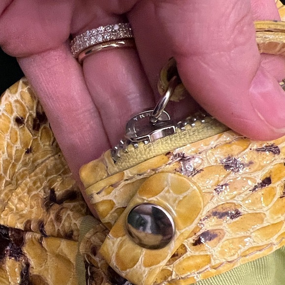 🔥 Vintar Cavalcanti Yellow Snakeskin Italian Leather Chain Tote - Picture 15 of 16